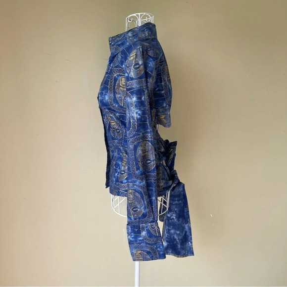 Custom made button up open back shirt with print blue size XS/S - Picture 2 of 6